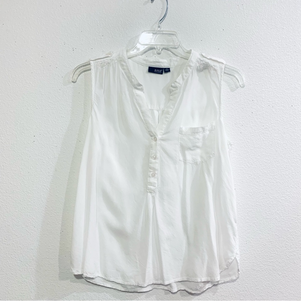a.n.a White Sleeveless Blouse